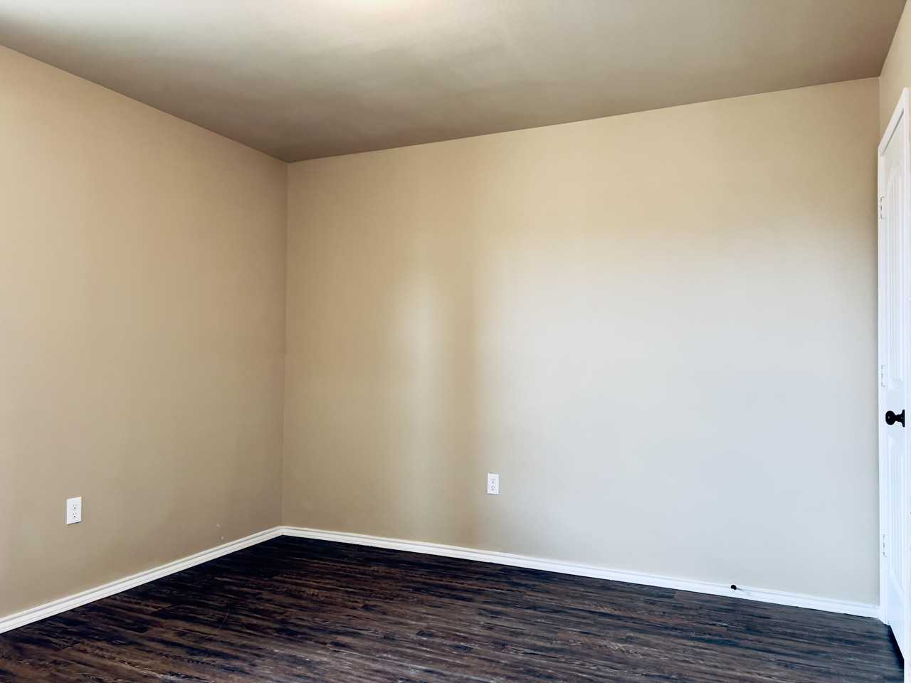 2419 N Avenue N #2419 - Photo 5 of 10