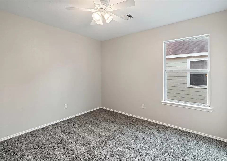 7642 Appleberry Dr #7642 - Photo 4 of 16