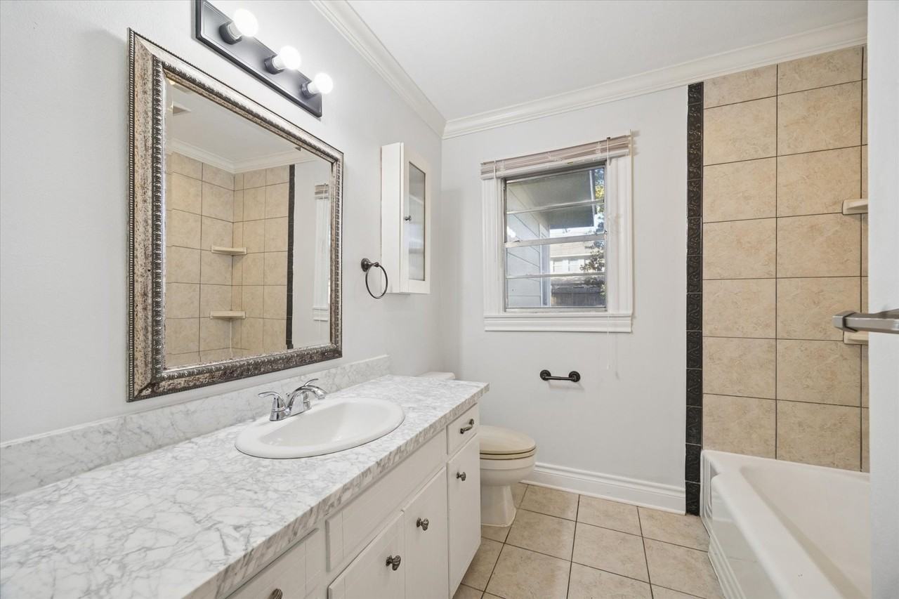 5122 Locust Street #5122 - Photo 3 of 14