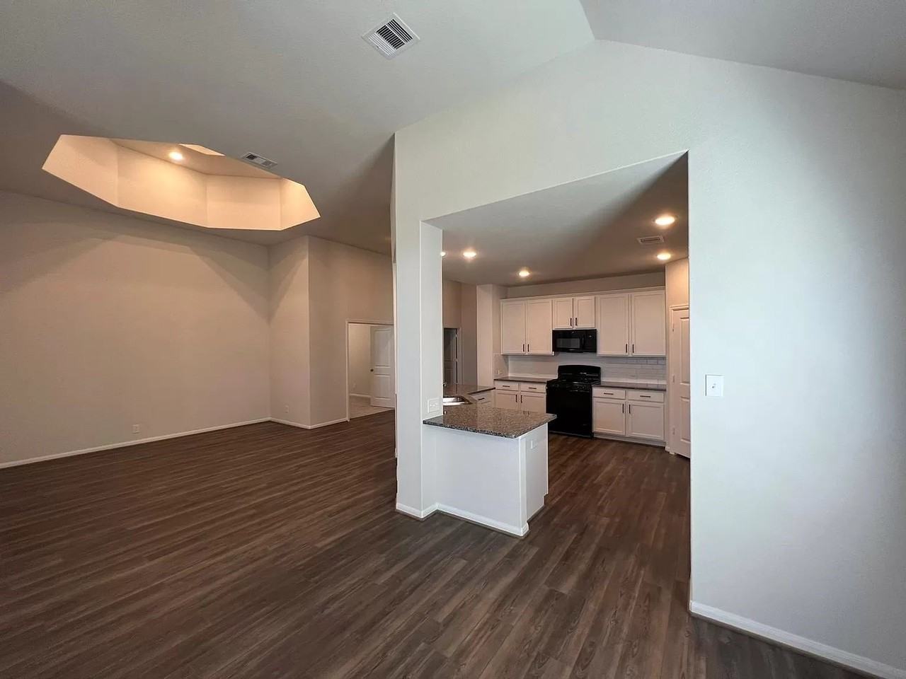 21219 Bering Reach Dr #21219 - Photo 5 of 26