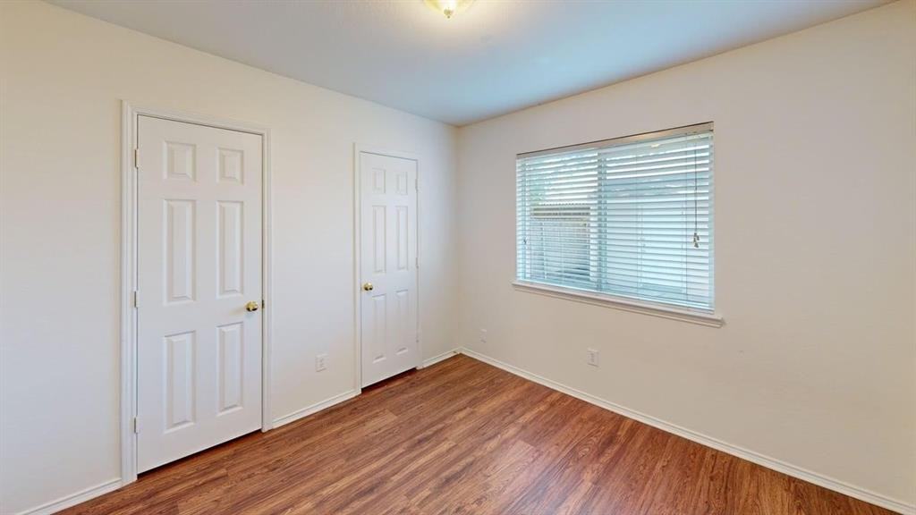 205 Larkspur Dr #205 - Photo 2 of 17