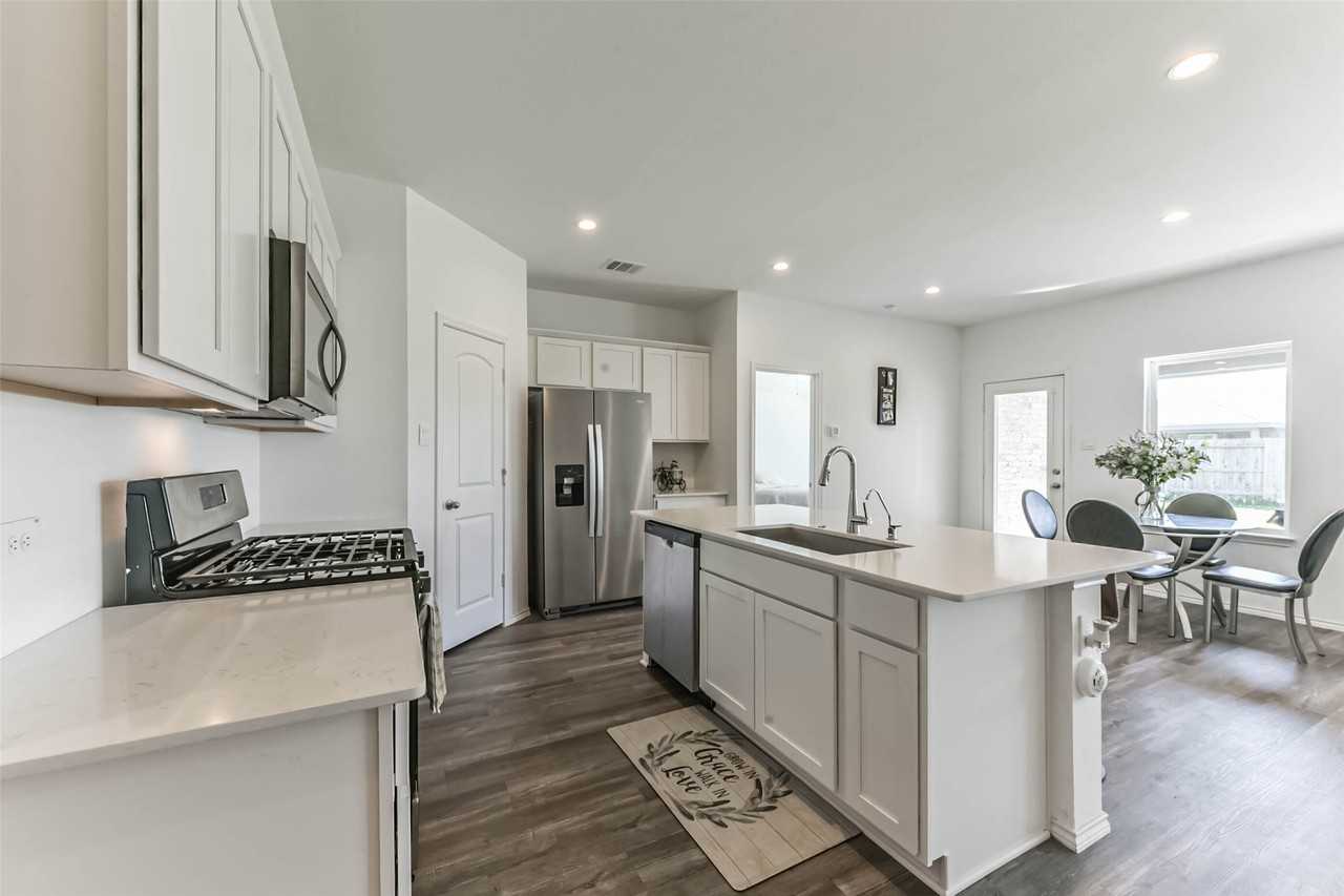 712 Brazos Trl #712 - Photo 6 of 22