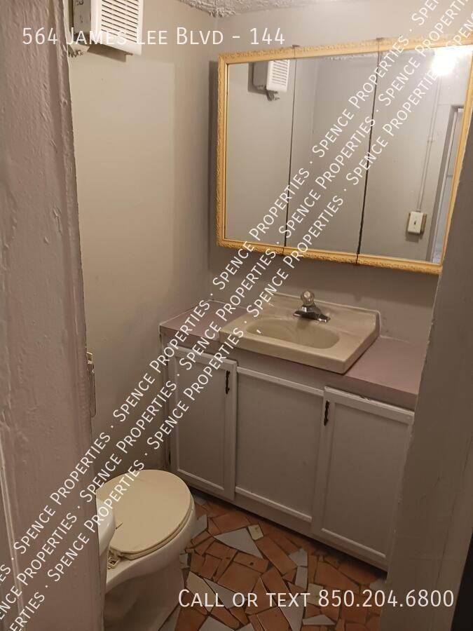 564 West James Lee Boulevard #144