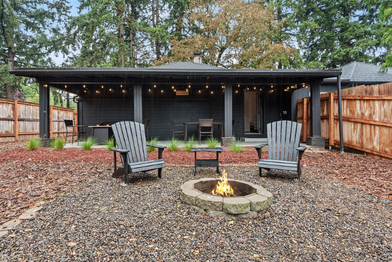 14004 Southeast River Road - Photo 3 of 20