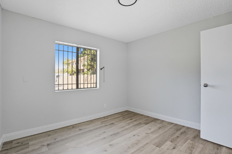 4710 St Elmo Dr #4710-5 - Photo 7 of 10