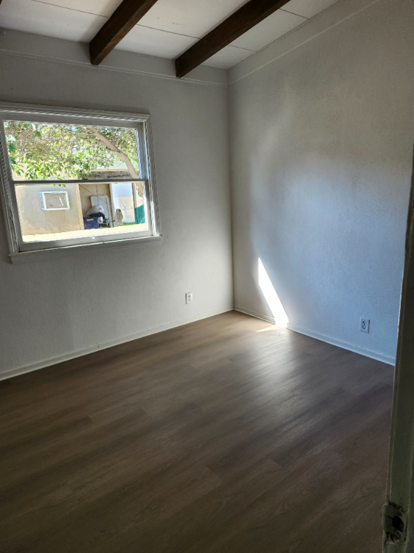 1136 West Dakota Avenue - Photo 2 of 4