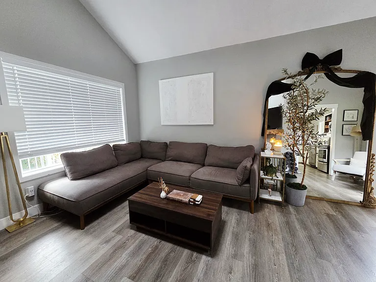 7150 Southwest Linette Way - Photo 2 of 16