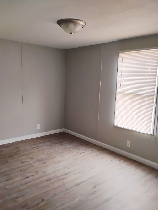 154 Maple Dr - Photo 7 of 11