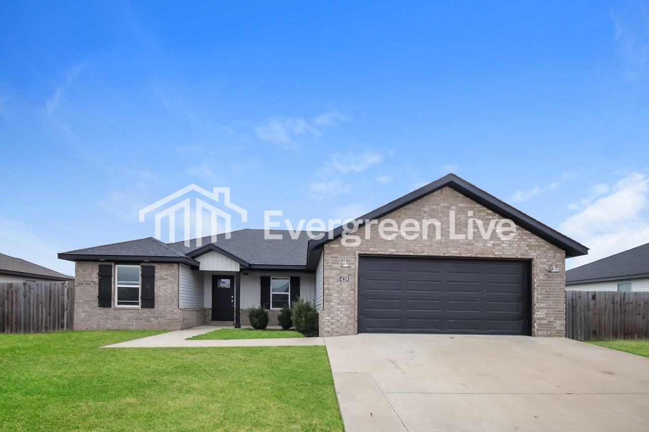 428 N Wyandotte St - Photo 2 of 16