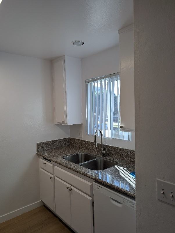 14249 Friar Street - Photo 5 of 16