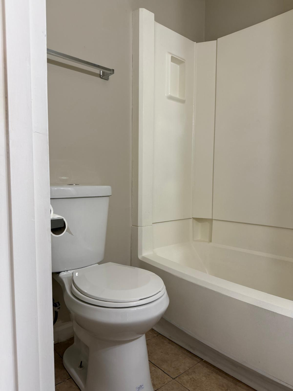 780 Anderson Ave #14 - Photo 3 of 8