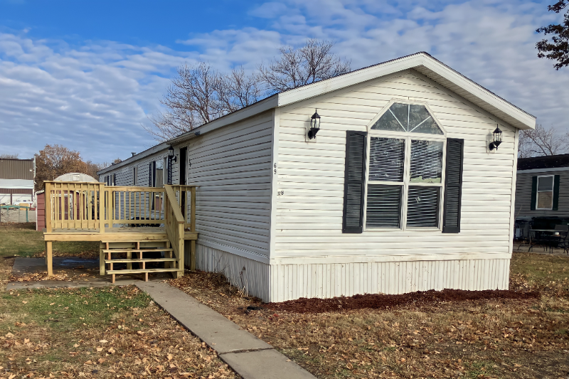 69 Village Ct - Photo 3 of 11