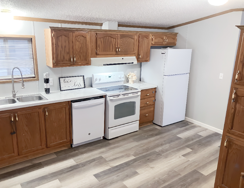 69 Village Ct - Photo 5 of 11