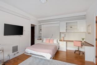 2015 Northwest Flanders Street #408 - Photo 1 of 1