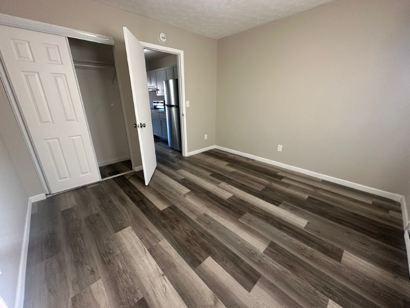 794 Anderson Ave #4 - Photo 4 of 7