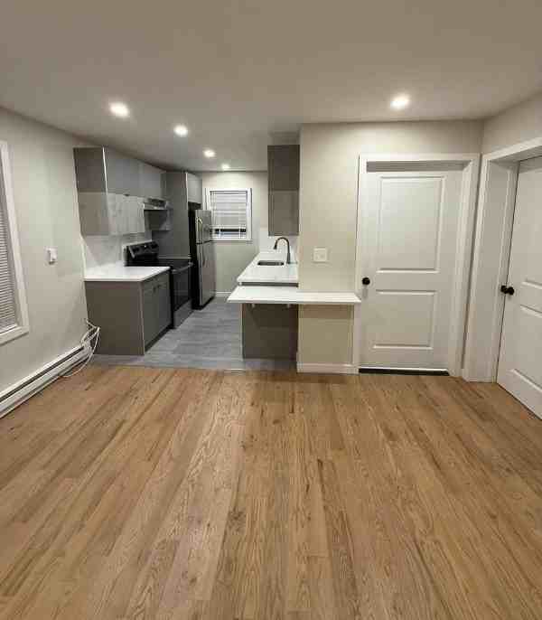 356 South 6th Street - Photo 4 of 10