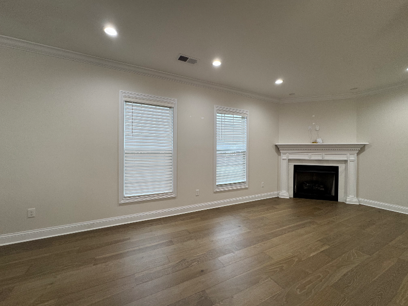 119 Mount Moriah Blvd - Photo 6 of 50