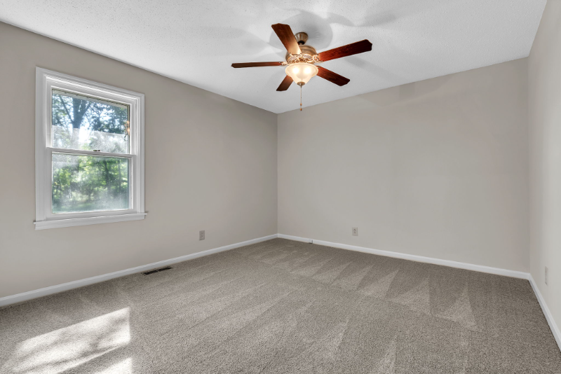 425 Centennial Avenue - Photo 4 of 13