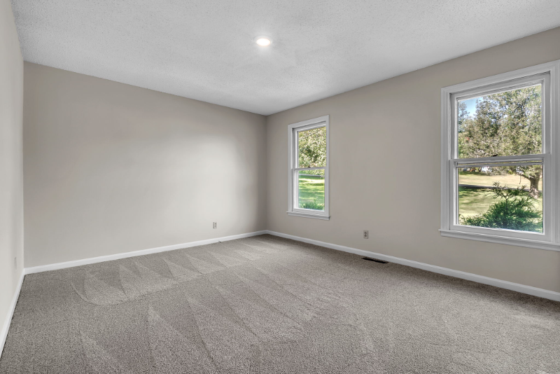 425 Centennial Avenue - Photo 5 of 13