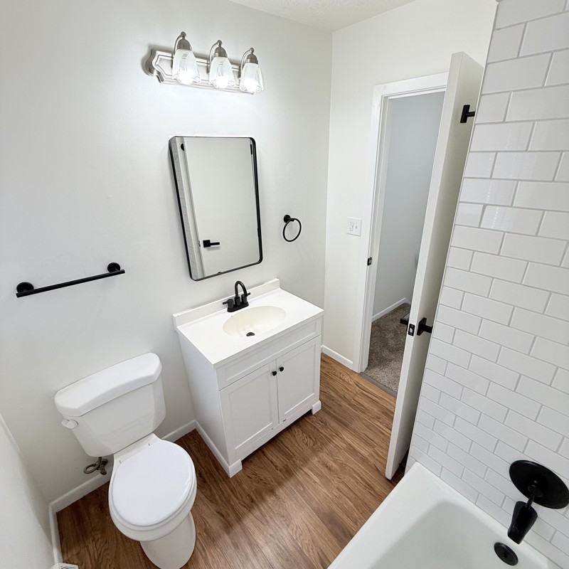 235 Hamilton Ave - Photo 4 of 15