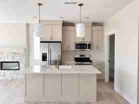 2780 N Clark Pkwy - Photo 1 of 1