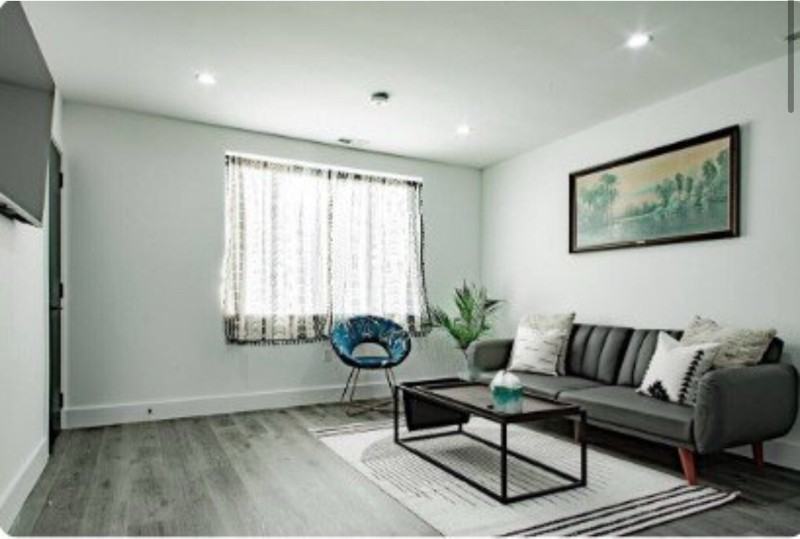 1530 Neal St Ne #1B - Photo 4 of 20