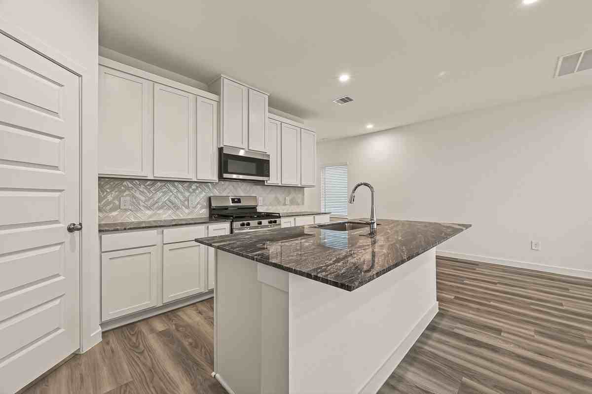 2826 Lisburn Terrace Ln - Photo 2 of 7