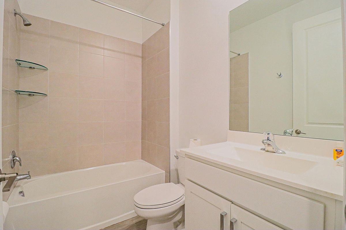 14518 Crawford Brook Lane - Photo 3 of 16