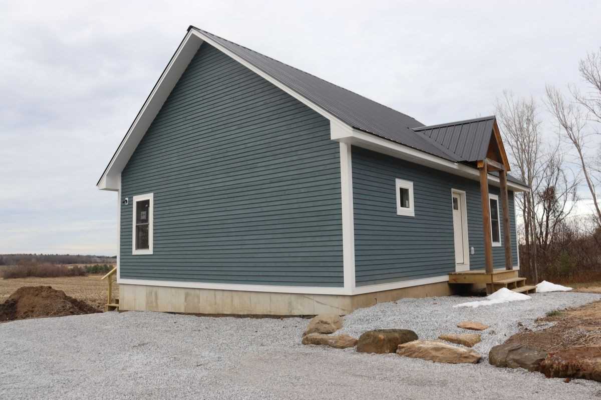 1785 Kellogg Rd - Photo 4 of 11