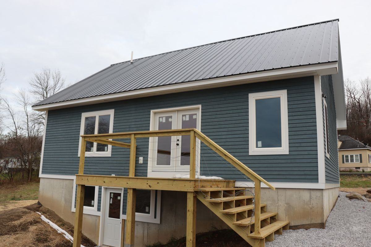 1785 Kellogg Rd - Photo 5 of 11