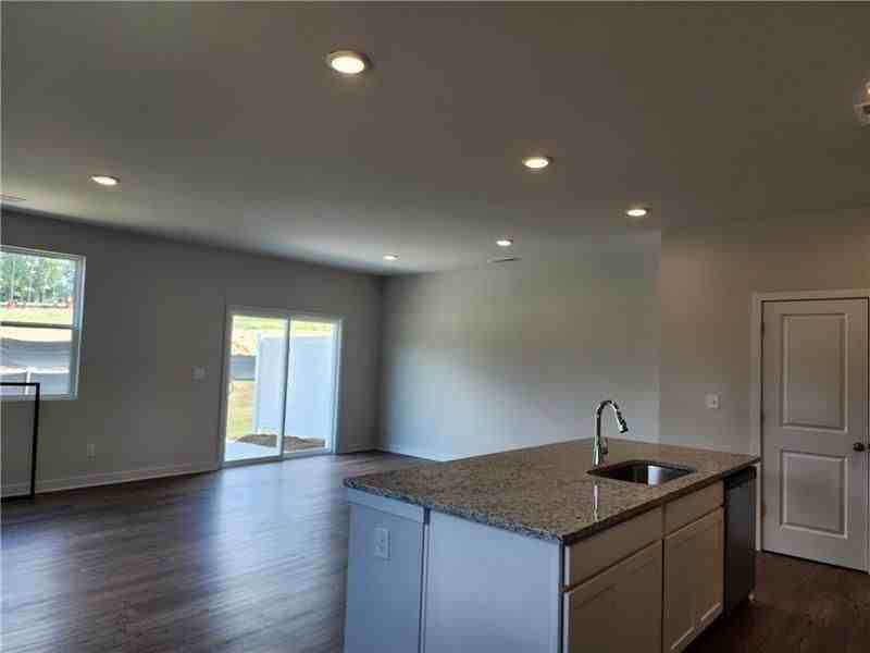 2052 Underwood Drive - Photo 5 of 28