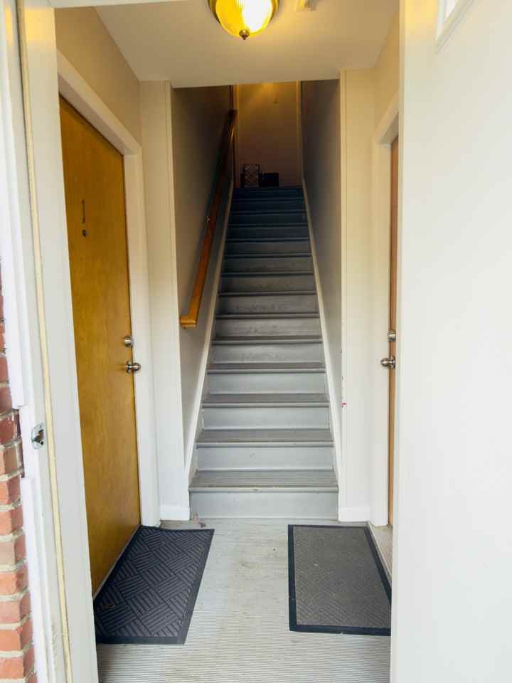 805 Houston Avenue #4 - Photo 4 of 6