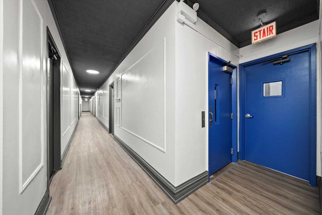 5417 Kenmore LLC - Photo 4 of 50