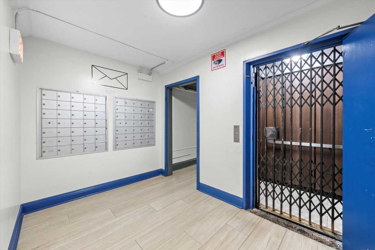 5417 Kenmore LLC - Photo 5 of 50