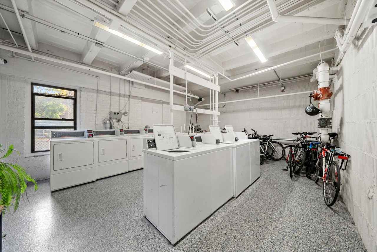 5417 Kenmore LLC - Photo 7 of 50