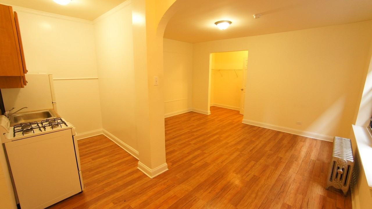 5417 Kenmore LLC - Photo 6 of 23