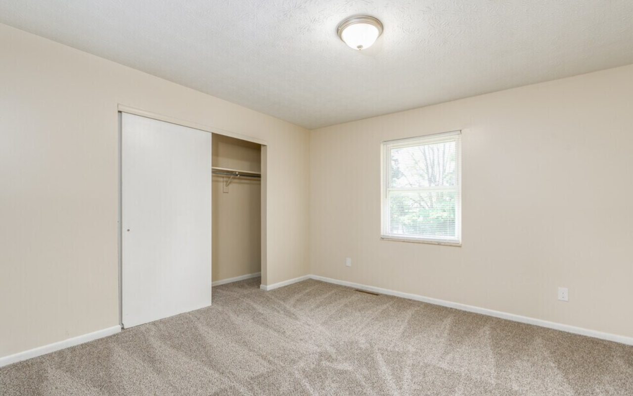 Pinecrest Village - Photo 7 of 11