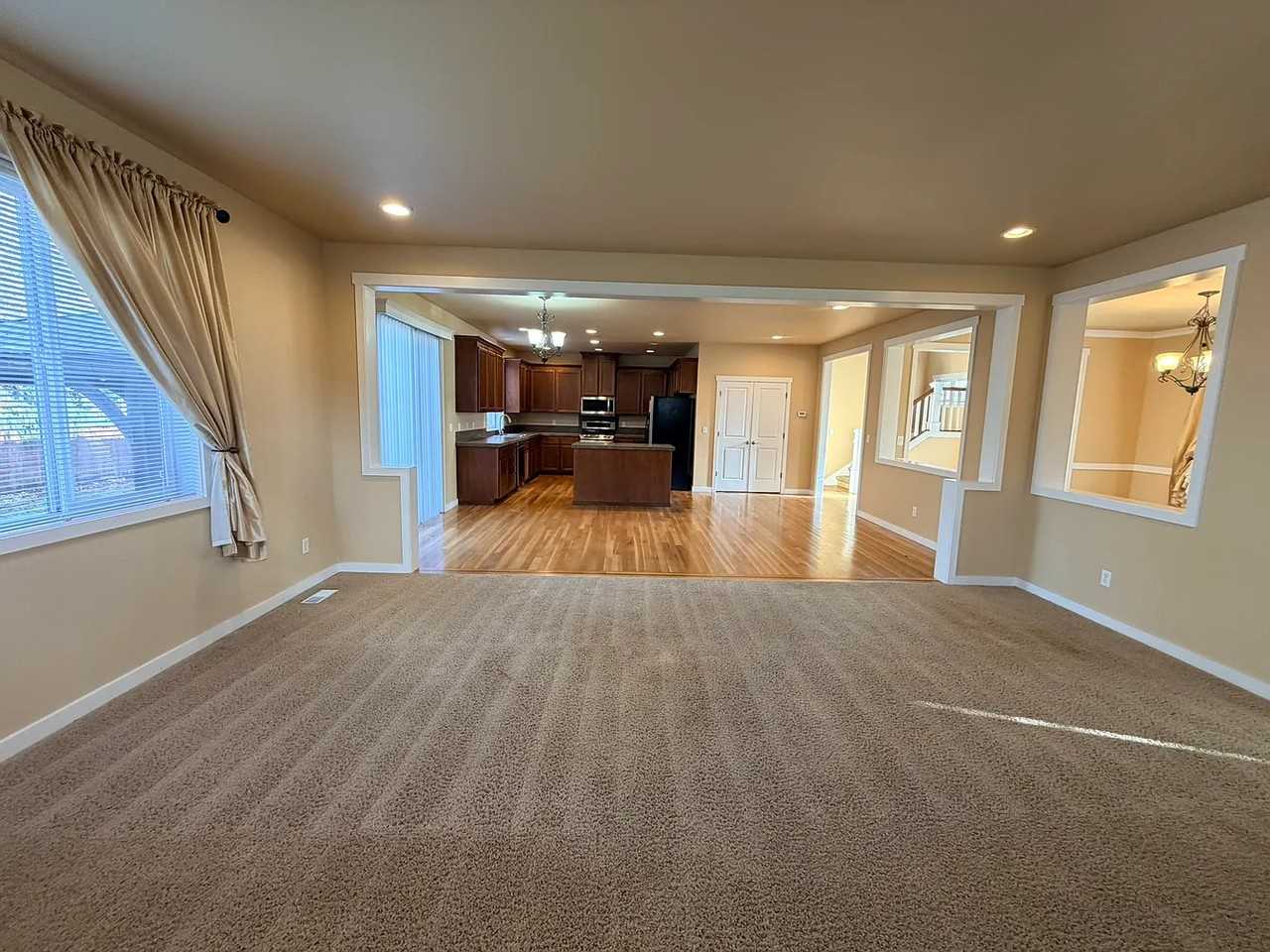 15407 48th Street Court East - Photo 3 of 32