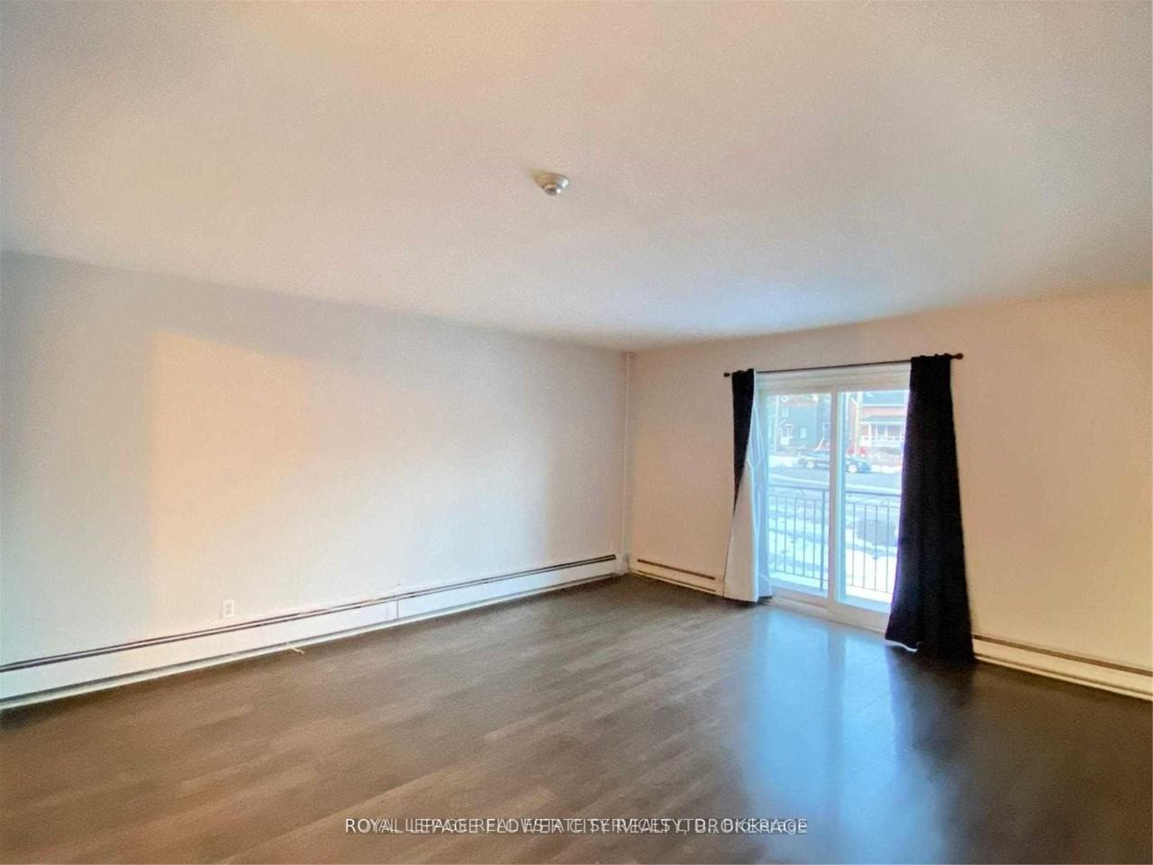 10 Main Street South #4 - Photo 3 of 7