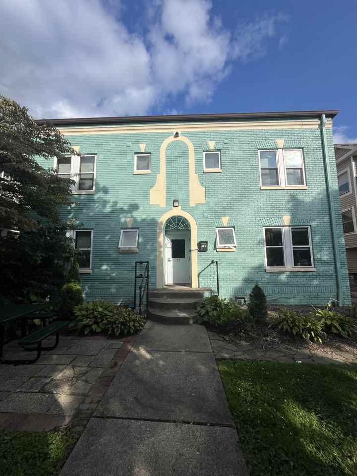 21 South Highland Avenue #11