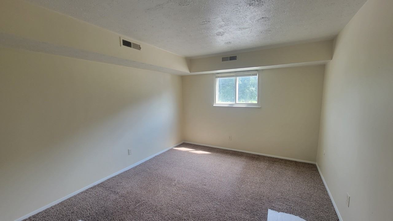 841 Silver Meadows Blvd #202 - Photo 4 of 8