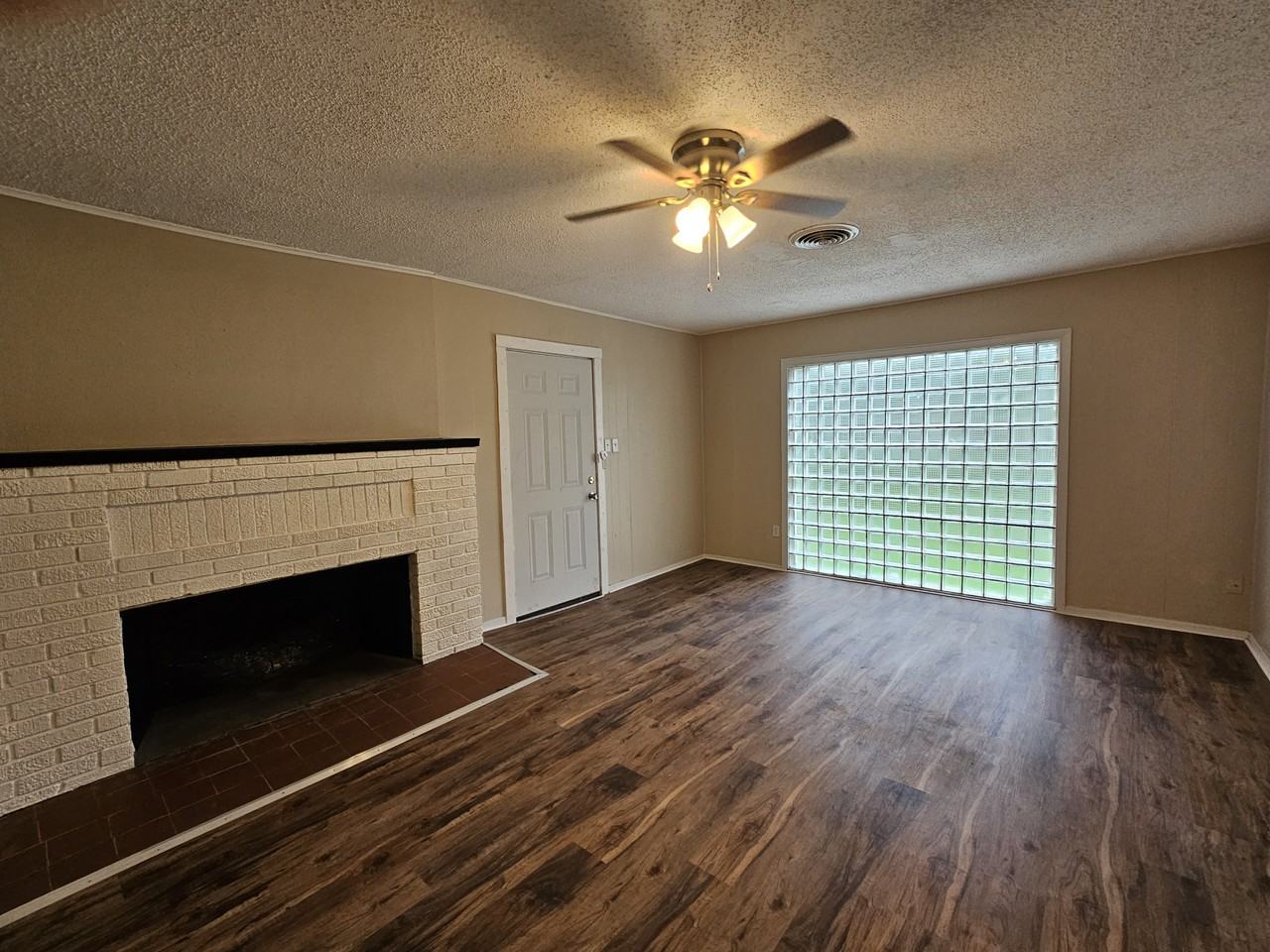 817 Cresthill Rd #2 - Photo 3 of 8