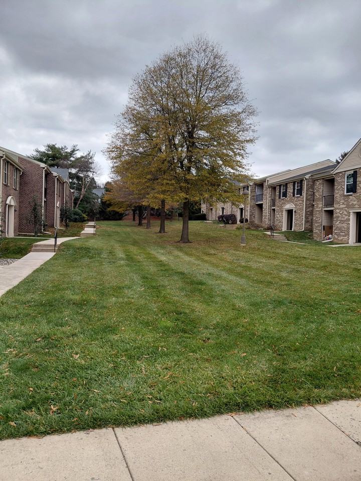 93 Ramsgate Ct - Photo 3 of 22