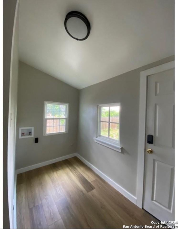 143 E Baylor #NA - Photo 2 of 16