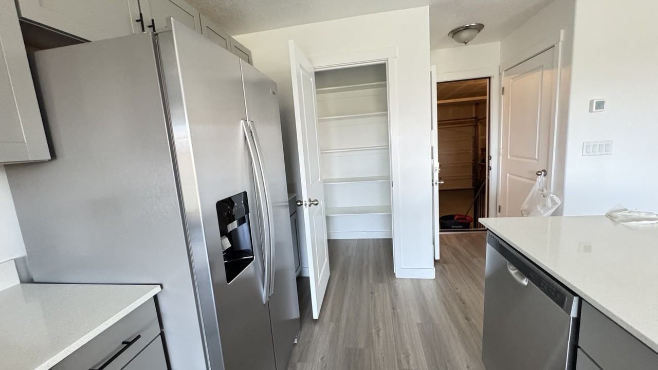 404 North Grassland Drive #404 - Photo 3 of 29