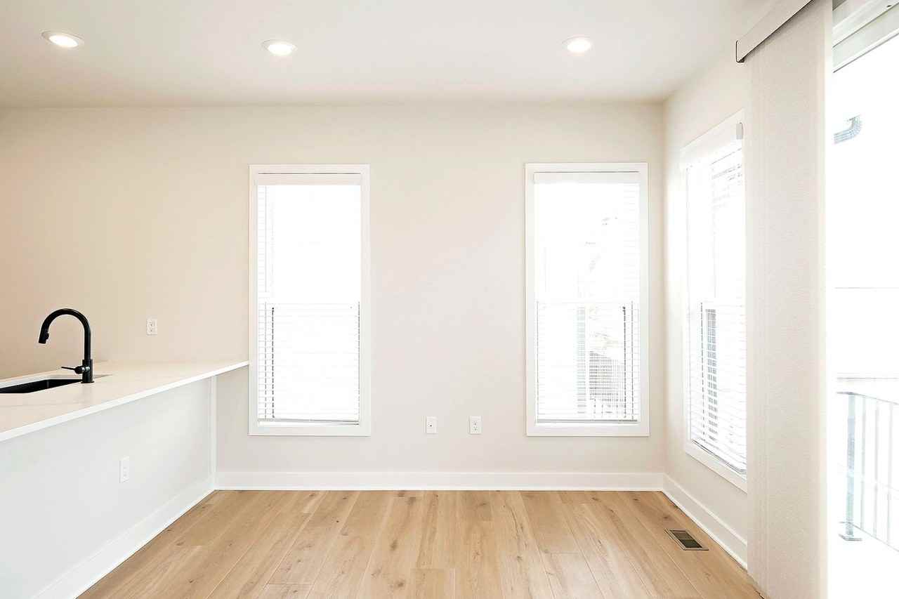 917 Belmont Avenue #A - Photo 3 of 11