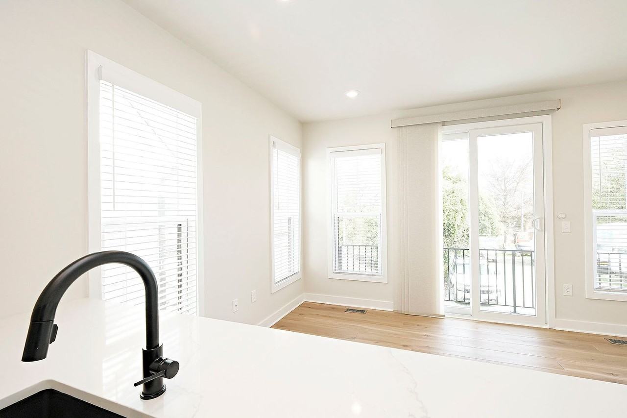 917 Belmont Avenue #A - Photo 5 of 11