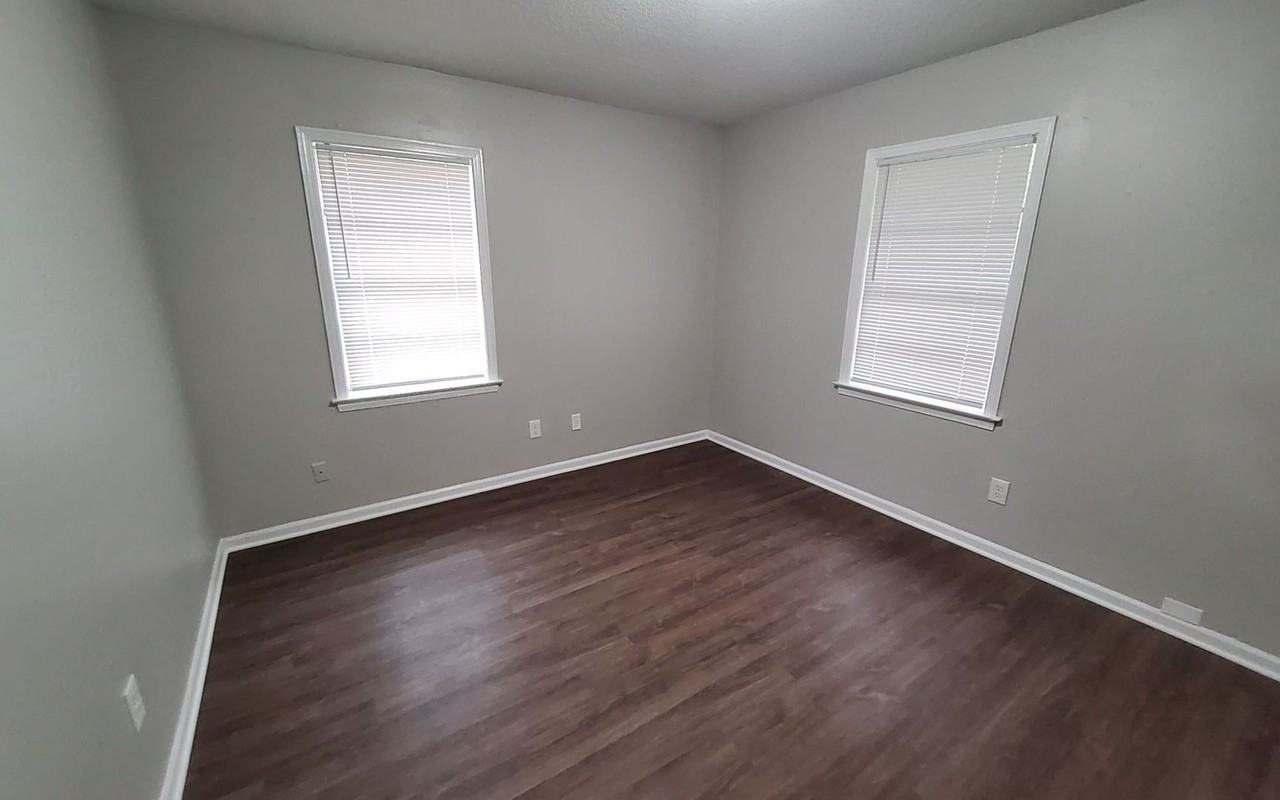 2970 Hale Avenue - Photo 4 of 18