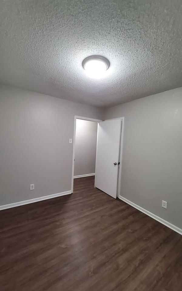 2970 Hale Avenue - Photo 7 of 18