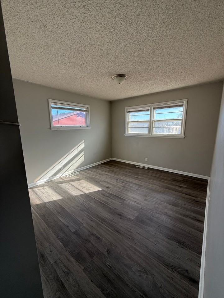 1307 East Fortuna Street - Photo 4 of 9